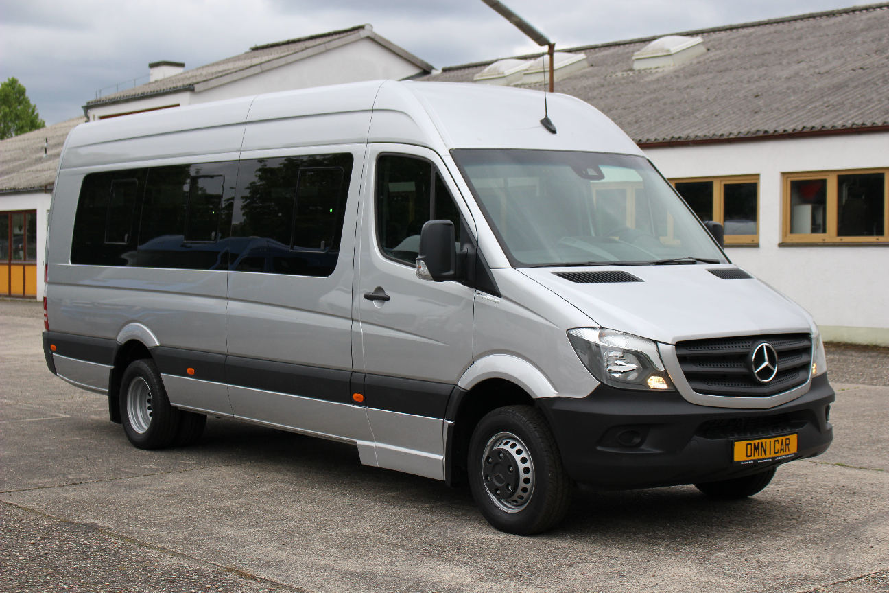 Neuer Kleinbus Mercedes Sprinter 519 CDI Tropiche Fenster